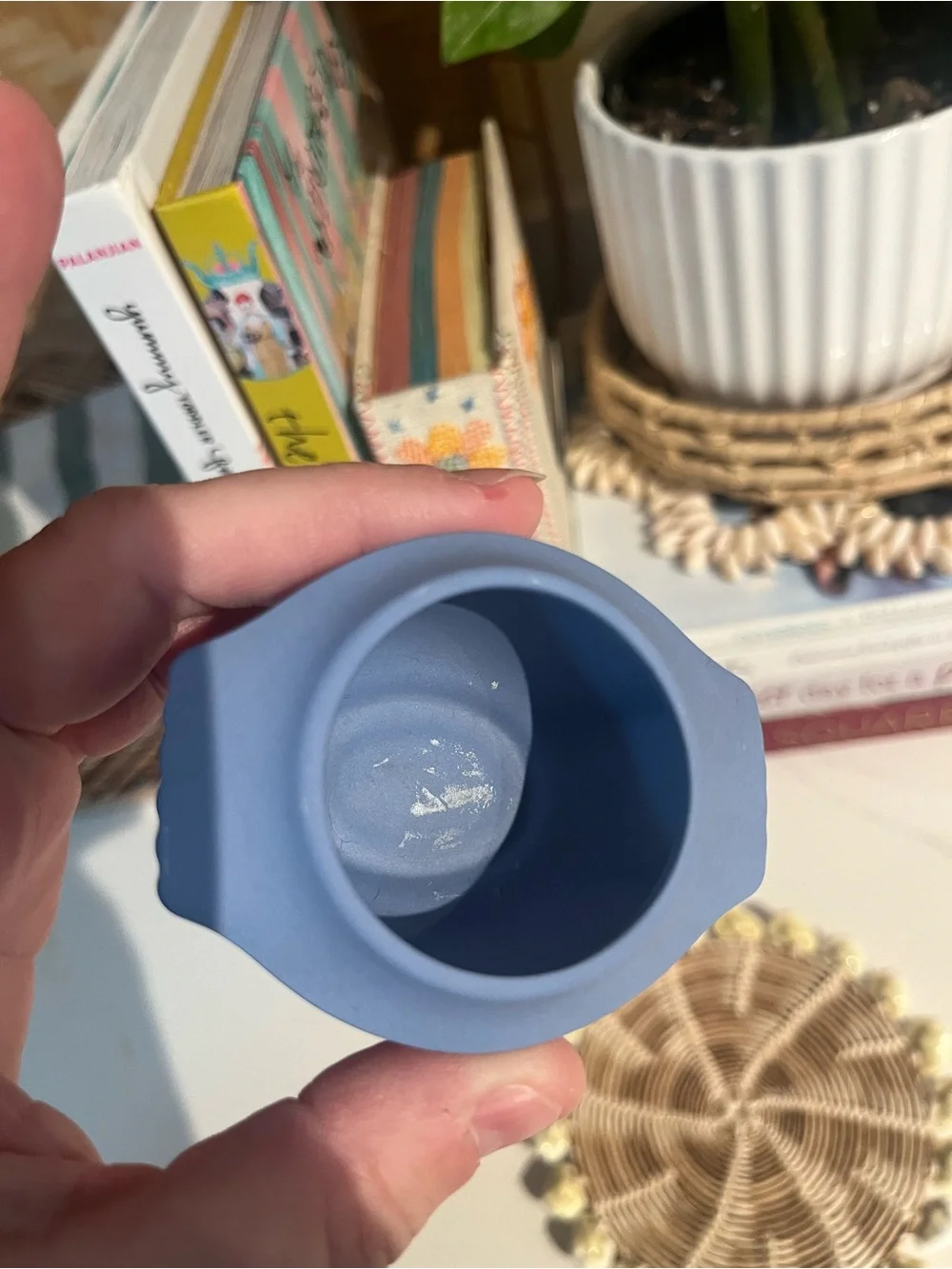 Wedgwood Blue Jasperware-Style Round vase/vessel with White Relief